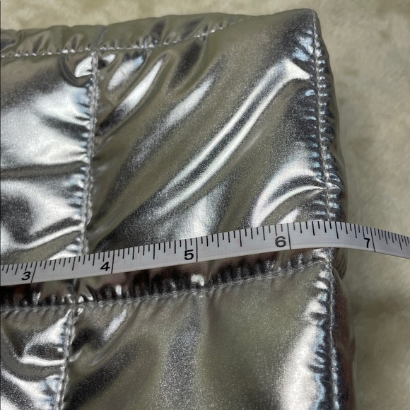 Sephora Silver Quilted Women's Makeup Bag - Picture 6 of 7